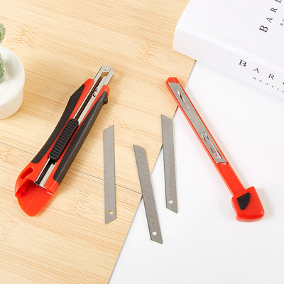 112-五金系列美工刀UK1405